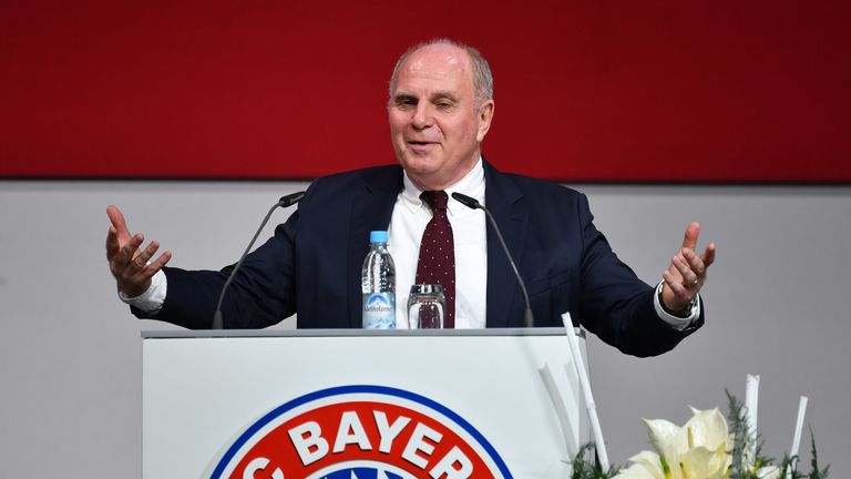 Uli Hoeneß hat in der Vergangenheit bereits für einige denkwürdige Momente auf der Jahreshauptversammlung des FC Bayern gesorgt