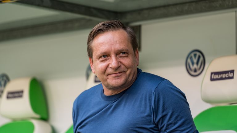 Horst Heldt soll angeblich die Nachfolge von Armin Veh beim 1. FC Köln übernehmen.