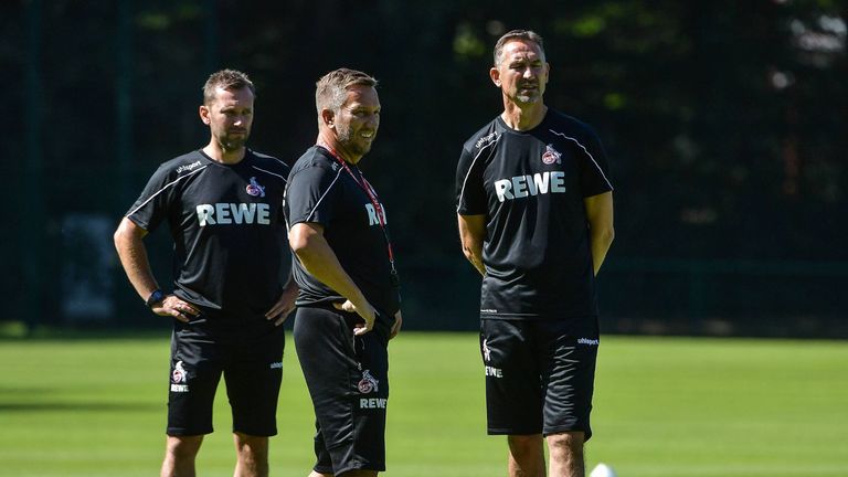 Andre Pawlak (l.) und Manfred Schmidt (m.) leiten aktuell das Training beim 1. FC Köln.
