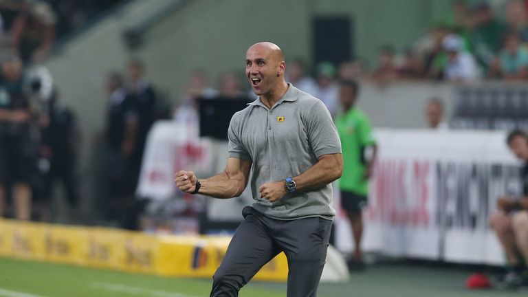 Andre Schubert: Übernahm 2015 nach Favres Flucht aus Gladbach nach fünf Pleiten zum Saisonstart. Schubert gewann 6 der nächsten 7 Partien und besorgte sich so eine Festanstellung. Ein Jahr lang ging das gut, dann wurde Schubert entlassen.