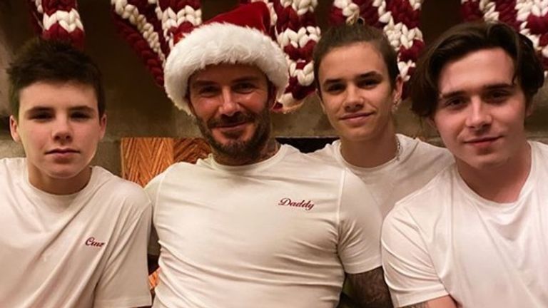 David Beckham hat die Strümpfe aufgehängt. (Quelle: instagram.com/victoriabeckham)