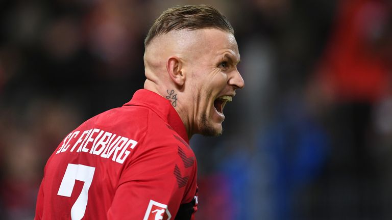 Jonathan Schmid sicherte dem SC Freiburg die drei Punkte gegen den VFL Wolfsburg.