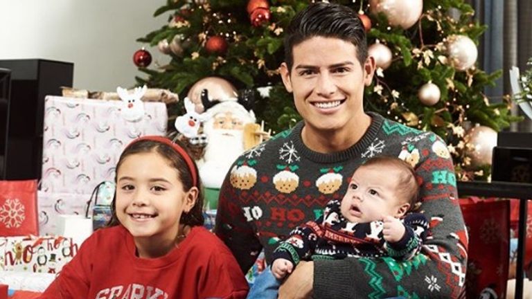 Ex-Bayern-Star James besinnlich mit der Familie. (Quelle: instagram.com/jamesrodriguez10)