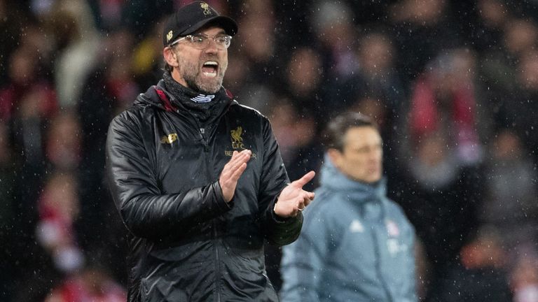 Klopps erster großer Moment dann im März diesen Jahres. Nach dem 0:0 im Heimspiel drei Wochen zuvor siegt der FC Liverpool beim FC Bayern im Achtelfinal-Rückspiel mit 3:1 und wirft Niko Kovac (r.) und den deutschen Rekordmeister aus der Königsklasse.