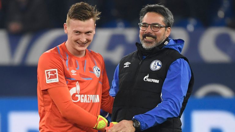 David Wagner (r.) wird gegen den VfL Wolfsburg wieder auf Nachwuchs-Keeper Markus Schubert (l.) setzen.