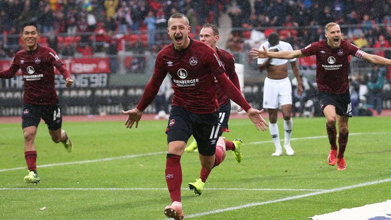 Platz 8: Adam Zrelak für 1. FC Nürnberg gegen Eintracht Frankfurt nach 151 Sekunden (28.10.2018)