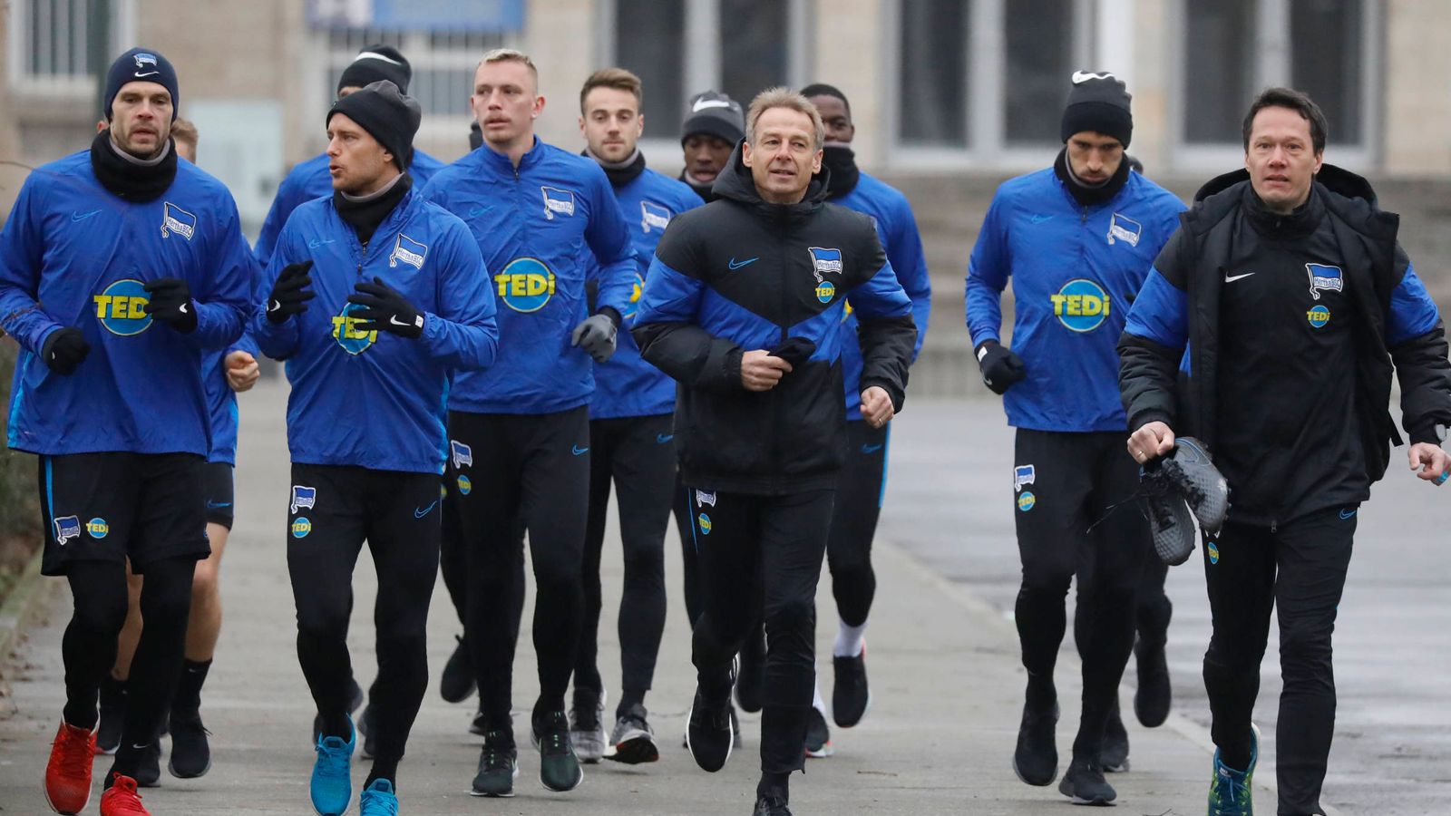 HerthaTrainer Jürgen Klinsmann klärt Ärger um öffentliches Training auf Fußball