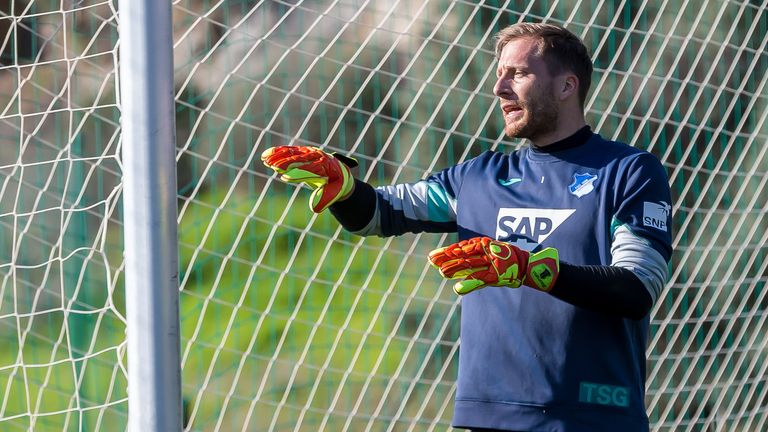 Oliver Baumann (TSG Hoffenheim): Der Keeper muss vorläufig das Trainingslager verlassen.  Der 29-Jährige zieht sich eine Meniskusverletzung zu und fällt mehrere Wochen aus.