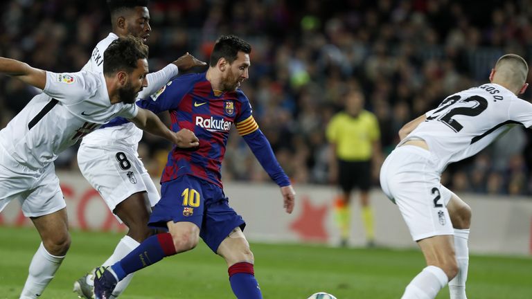 Lionel Messi führt Barcelona im ersten Match unter Neu-Trainer Setien zum Sieg gegen Granada.