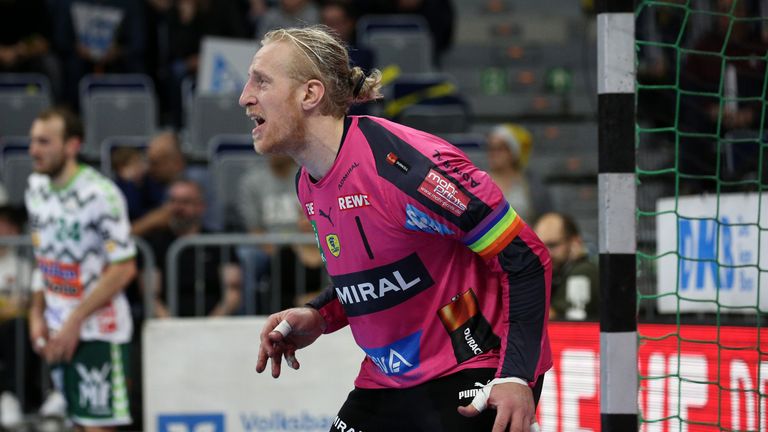 Mikael Appelgren: Für Schweden ist die EM bereits gelaufen. Der Gastgeber musste sich mit Platz 4 in der Hauptrundengruppe II zufriedenstellen.  In der Bundesliga läuft es besser: die Löwen spielen um die Meisterschaft mit.