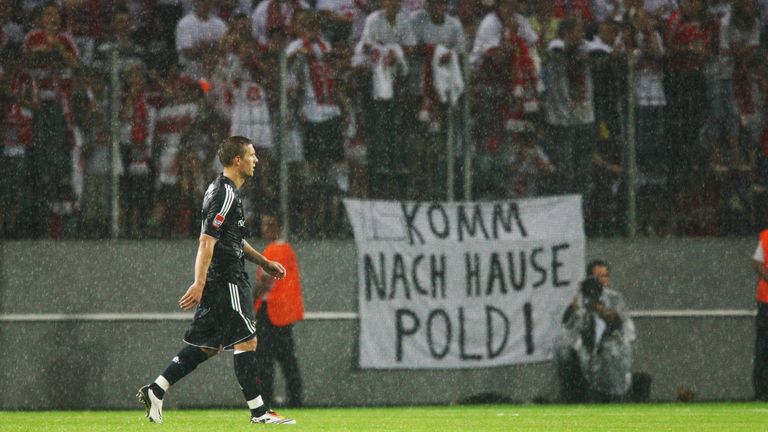 Der Wunsch der Kölner Fans ist klar, Podolski entspricht diesem und kehrt in die Domstadt zurück
