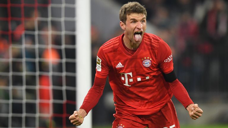 Thomas Müller und der FC Bayern präsentieren sich gegen den FC Schalke 04 in blendender Form.