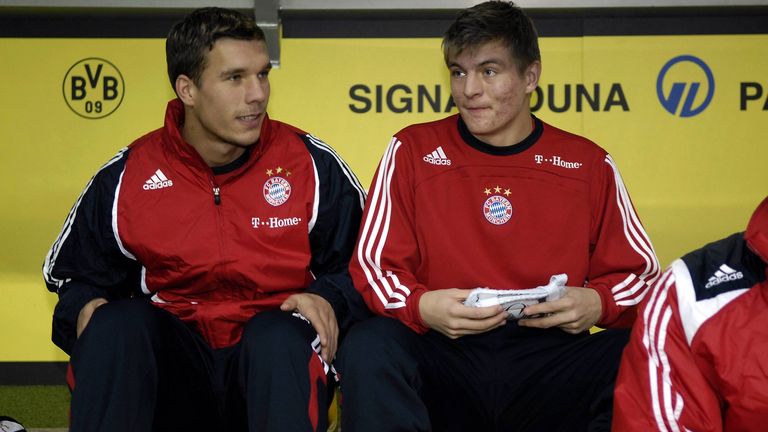 Podolski trifft bei den Bayern viele der goldenen Generation, mit der er später Weltmeister wird. 