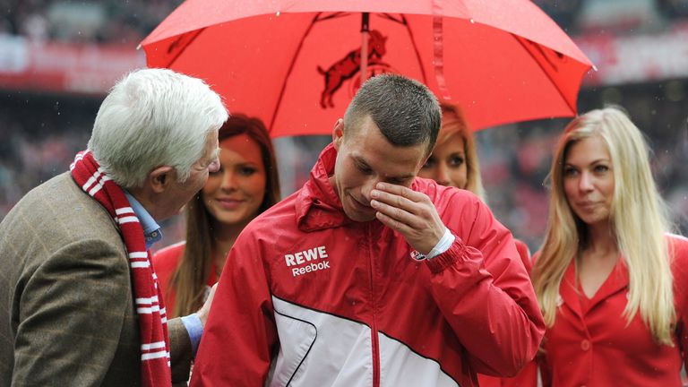 Podolski kehrt seiner Heimatstadt erneut den Rücken und schließt sich dem FC Arsenal an. 