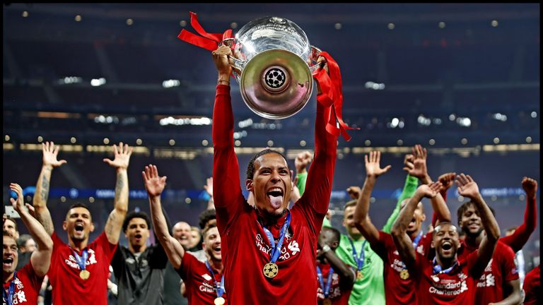 Virgil van Dijk und vier weitere Liverpool-Profis stehen im UEFA Team des Jahres.