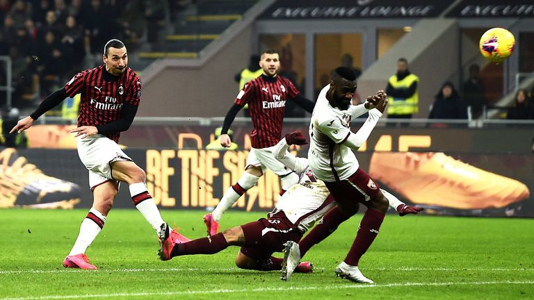 Milan-Stürmer Zlatan Ibrahimovic sorgt in der Verlängerung für die Entscheidung.
