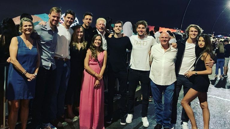 Auch Zverev hat schon Lust aufs Tennis-Jahr 2020. Mit Boris Becker & Co. grüßt Team Germany aus Australien (Instagram/alexzverev123).