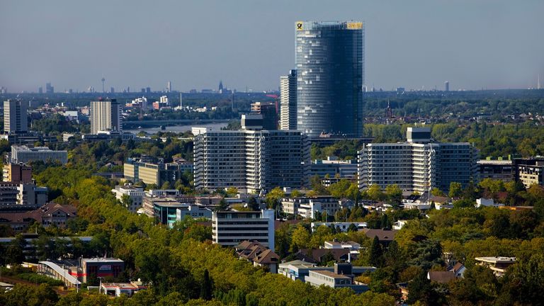 Hauptstadt der BRD war somit bei der letzten Meisterschaft des FC Liverpool nicht Berlin, sondern Bonn (Foto).