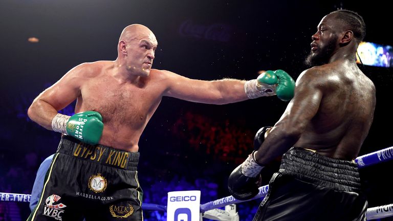 Tyson Fury hat Titelverteidiger Deontay Wilder besiegt und ist neuer WBC-Champion. 