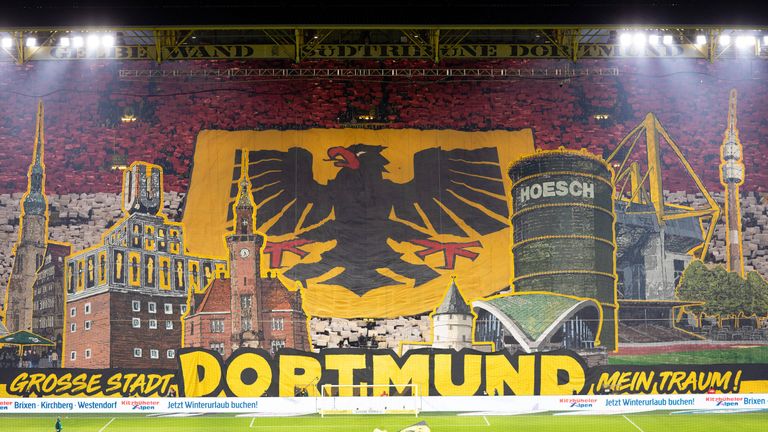 Der Adler als Wappentier der Stadt Dortmund in Großaufnahme.