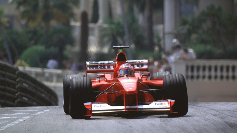 2000: Michael Schumacher im Ferrari F2000.