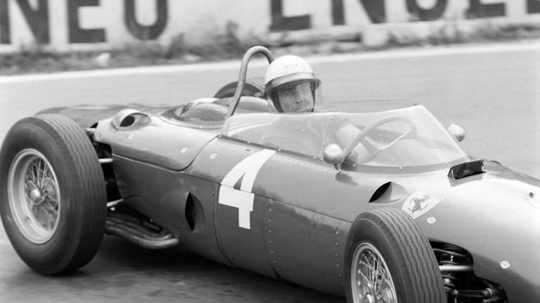 1961: Phil Hill im Ferrari 156.