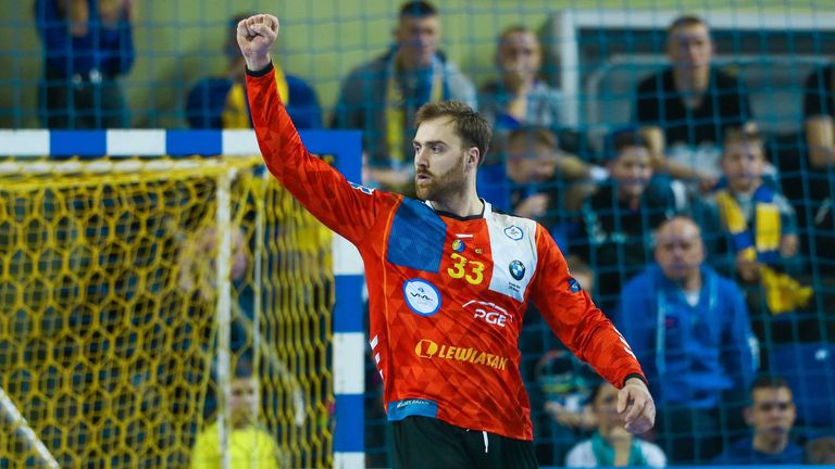 Andreas Wolff, Tor: Im Hinspiel war er mit zwölf Paraden ein entscheidender Faktor auf Kielcer Seite.