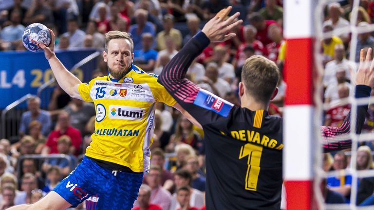 Mateusz Jachlewski, Linksaußen: Seit 2006 spielt er für den polnischen Rekordmeister und konnte seither schon einige Meisterschaften und Pokalsiege verbuchen. Er ist definitiv einer der Routiniers des Teams.