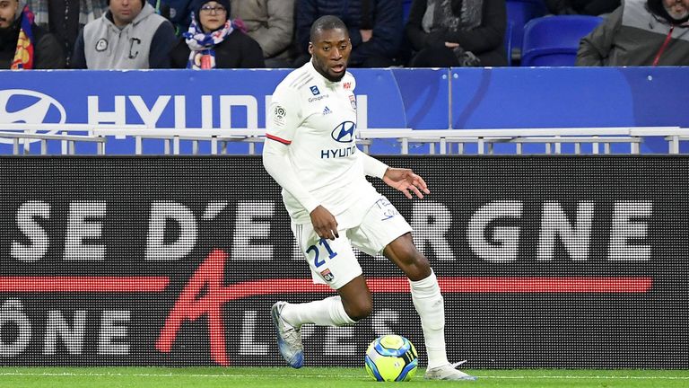 OLYMPIQUE LYON
Neu: Karl Toko Ekambi (Bild), Bruno Gomez Soares 
Gestrichen: Heritier Deyonge, Oumar Solet, Issiar Drame