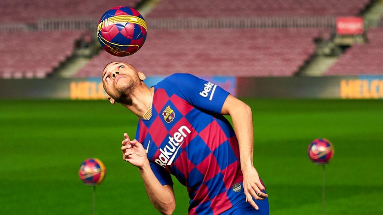 Martin Braithwaite bei seiner Vorstellung beim FC Barcelona.