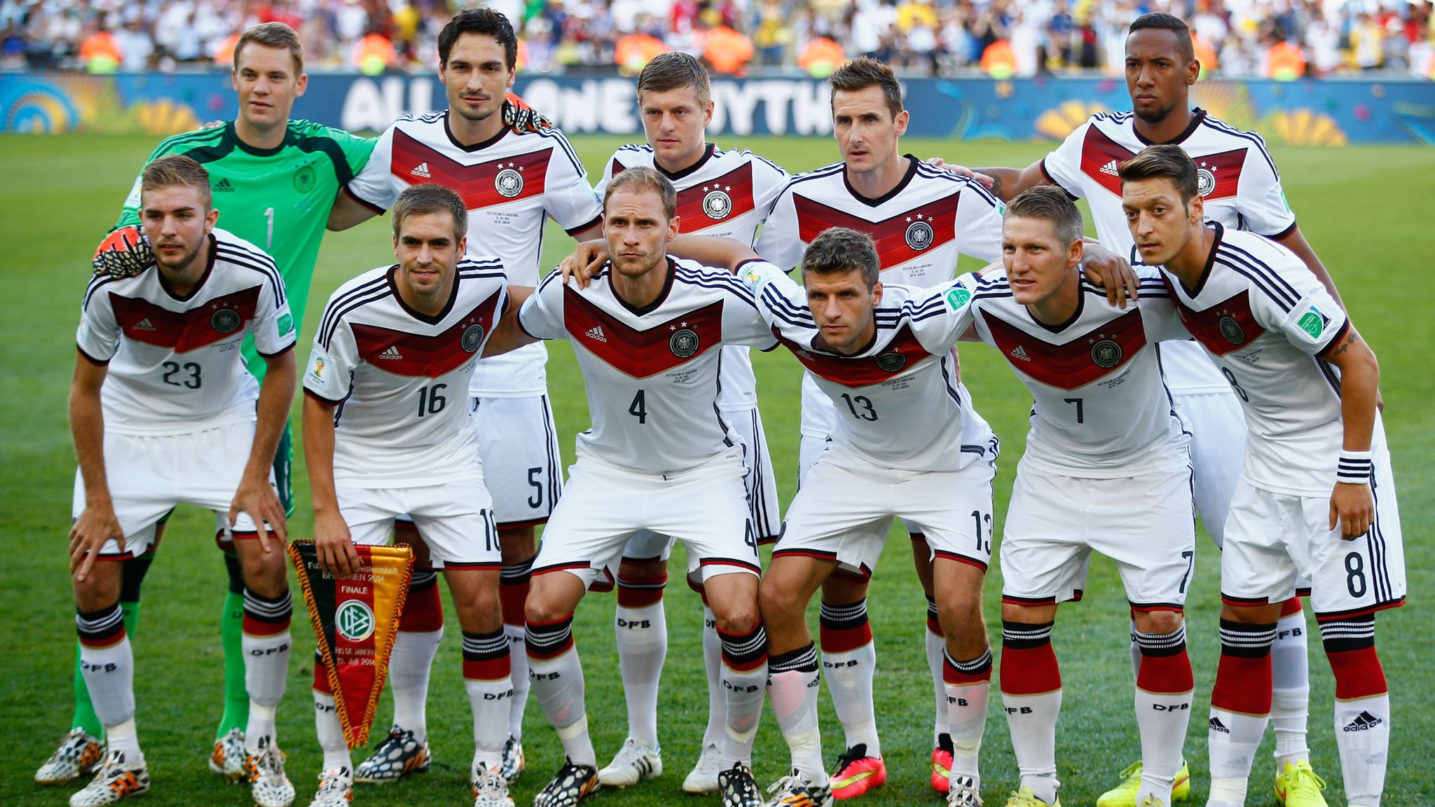 DFBTeam Legendäre Aufstellungen der Nationalmannschaft Fußball News Sky Sport