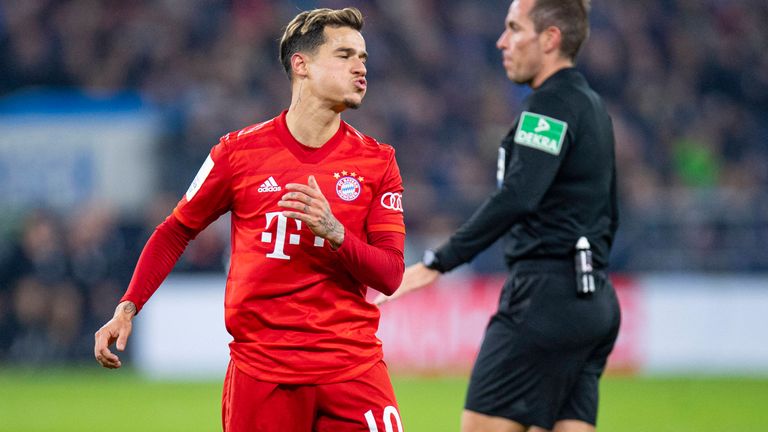 PHILIPPE COUTINHO; Bekam erneut das Vertrauen von Hansi Flick. Gute Freistoßposition, aber haut den Ball in die Mauer (28.) Schöner Schlenzer an den Querbalken (62.) Insgesamt aber kein großer Faktor im Münchner Offensivspiel. - Note: 4