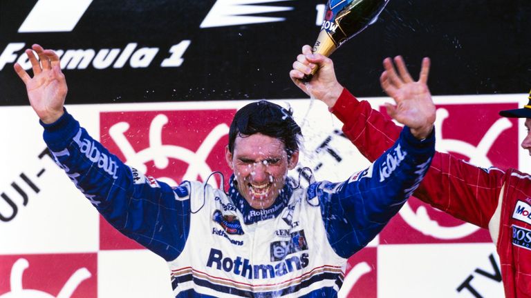 1996: Im vorigen Jahr musste Damon Hill sich Michael Schumacher als Zweiter geschlagen geben. Doch 1996 ist das Jahr des Williams-Fahrers: Sieg im Auftaktrennen in Melbourne und obendrein den Weltmeistertitel.  Es bleibt übrigens sein Einziger.