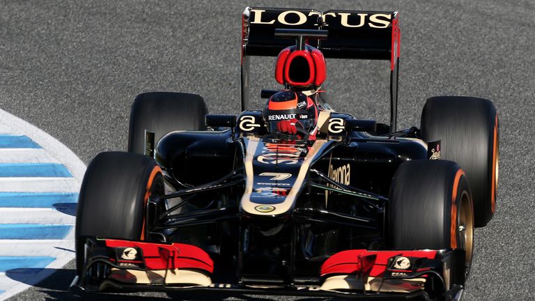 2013: In der Hauptstadt des australischen Victorias fährt Kimi Räikkönen mit seinem Lotus an die Spitze.