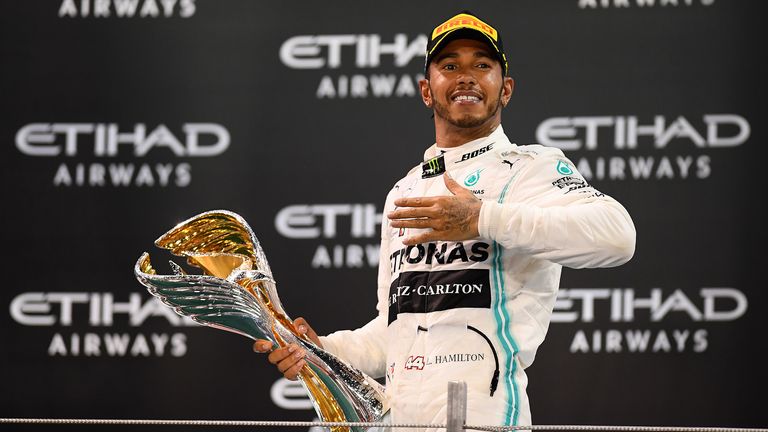 2019: Der amtierende Weltmeister heißt Lewis Hamilton. Es ist sein dritter Titel in Folge und in der derzeitigen Form bleibt abzuwarten wer den Briten und Mercedes in der kommenden Saison aufhalten kann.
