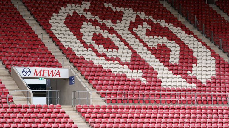 Mainz 05 muss vorerst auf Kurzarbeit umsteigen.