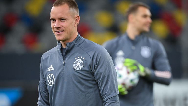 Marc-Andre ter Stegen (l.) und Manuel Neuer gehören zu den besten Torhütern der Welt.