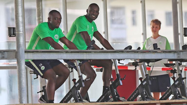 Beim VfL Wolfsburg wird ab Montag wieder im Kraftraum trainiert.