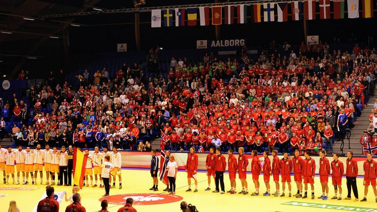 Platz 6: Gigantium (Aalborg Handbold) – Vor 5.800 Zuschauern begeisterten bei der EM 2014 die besten Handballer der Welt die Fans in der Heimstätte des dänischen Meisters. Blitzschnell kann die Halle in ein Eishockey-Stadion umfunktioniert werden. 