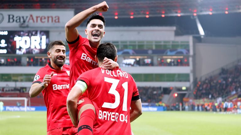 ...Kevin Volland (r., 20 Mio.), Kerem Demirbay (l., 32 Mio) und Nadiem Amiri (M., 9 Mio.) - Gesamtsumme: 61,5 Millionen Euro. 