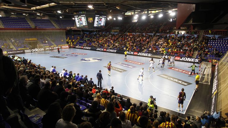 Platz 4: Palau Blaugrana (FC Barcelona Handball) – Bis zu 7.585 begeisterte Barca Lassa-Fans dürfen ihren Champions League- Rekordmeister in dieser Arena anfeuern.