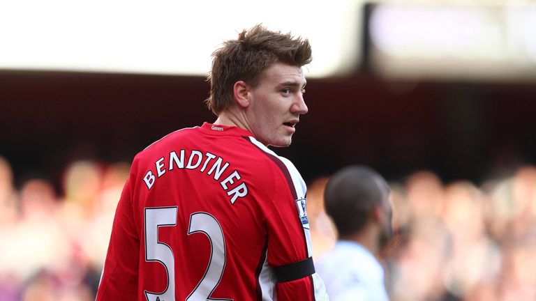 Von 2009 bis 2012 war „Lord Bendtner“ mit der Nummer 52 zu sehen. Nach eigenen Angaben seine Lieblingszahl: „Die 52 bedeutet mir sehr viel“, so der Angreifer.