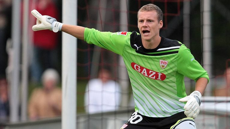 TOR - Bernd Leno (FC Arsenal): Die heutige Nummer eins der Gunners durchlief beim VfB die U17- und U19-Teams und war zwei Jahre Keeper der zweiten Mannschaft. Sein Debüt bei den Profis machte er allerdings erst nach seinem Wechsel zu Leverkusen.