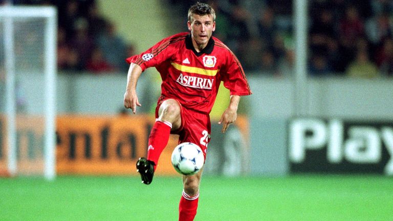 RECHTES MITTELFELD: Bernd Schneider - 296 Bundesliga-Spiele für Eintracht Frankfurt und Bayer Leverkusen, 39 Tore. Vize-Weltmeister 2002, CL-Finale 2002.