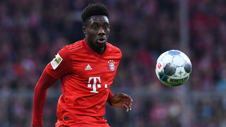 Alphonso Davies steht David Alaba als Linksverteidiger beim FC Bayern in nichts nach.