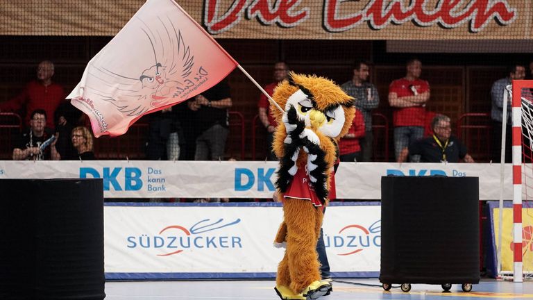 Das Maskottchen ''Die Eule'' sorgt bei den Eulen Ludwigshafen für tolle Stimmung. Die Eule ist bei den heimischen Handballfans kult und gibt immer Vollgas.