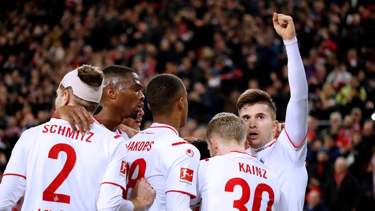 Platz 15: FC Köln (4-2-3-1-System): Horn – Ehizibue, Bornauw, Mere, Hector – Skhiri, Verstraete – Drexler, Uth, Kainz – Cordoba – Gesamtmarktwert: 101,2 Millionen Euro.