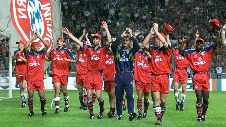 2000: Kahn, Elber & Scholl waren im Pokalfinale Anfang Mai gegen Werder Bremen hochmotiviert – und besiegten Werder Bremen mit 3:0 souverän. Vergessen machen wollte man die Elfmeter-Niederlage aus dem Vorjahr (4:5 n. E.).