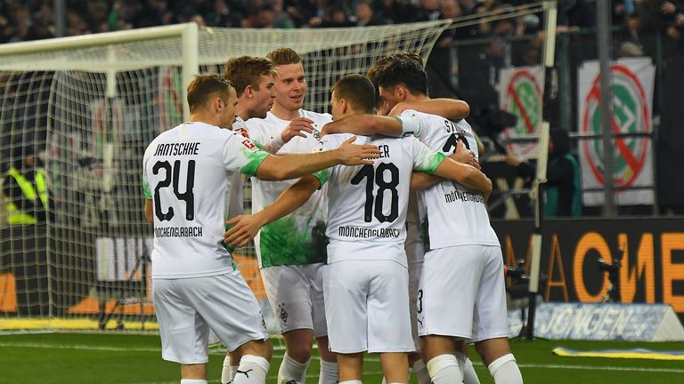 Platz 5: Borussia Mönchengladbach (4-3-1-2-System): Sommer – Lainer, Ginter, Elvedi, Bensebaini – Zakaria, Benes, Neuhaus - Embolo – Plea, Thuram – Gesamtmarktwert: 322,7 Millionen Euro.