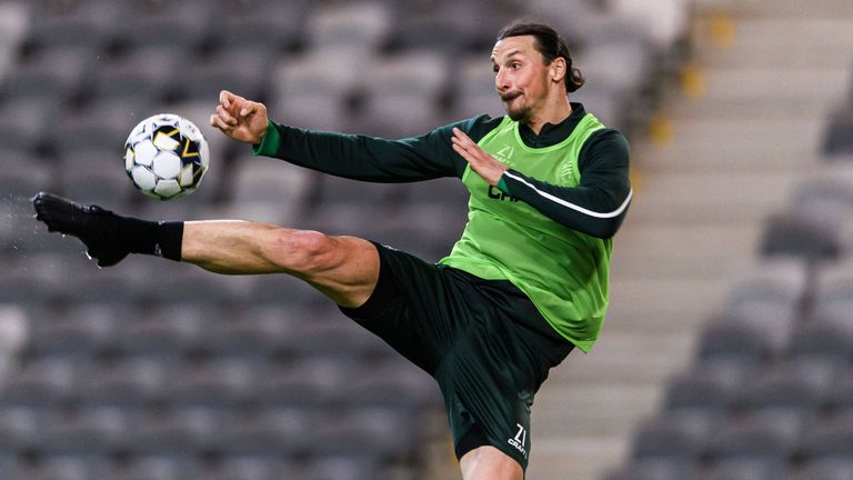 Zlatan Ibrahimovic hält sich bei Hammarby IF fit.